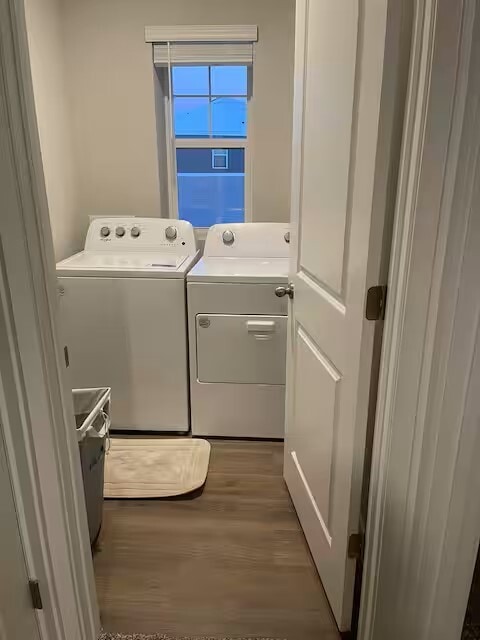 Building Photo - 4521 SE Ember Ln