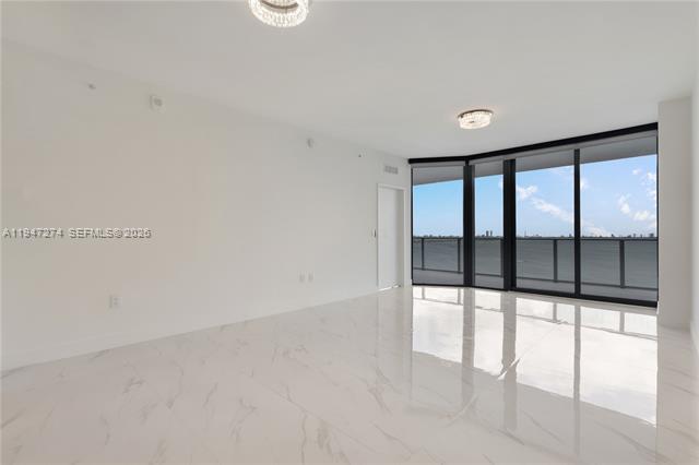 Building Photo - 700 NE 24