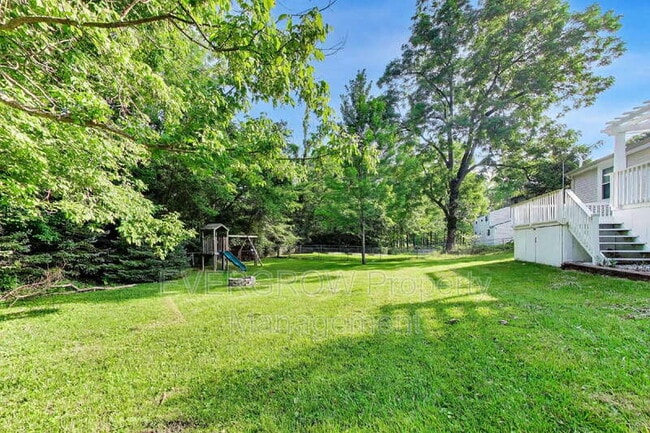 Building Photo - 9518 Bent Brook Dr
