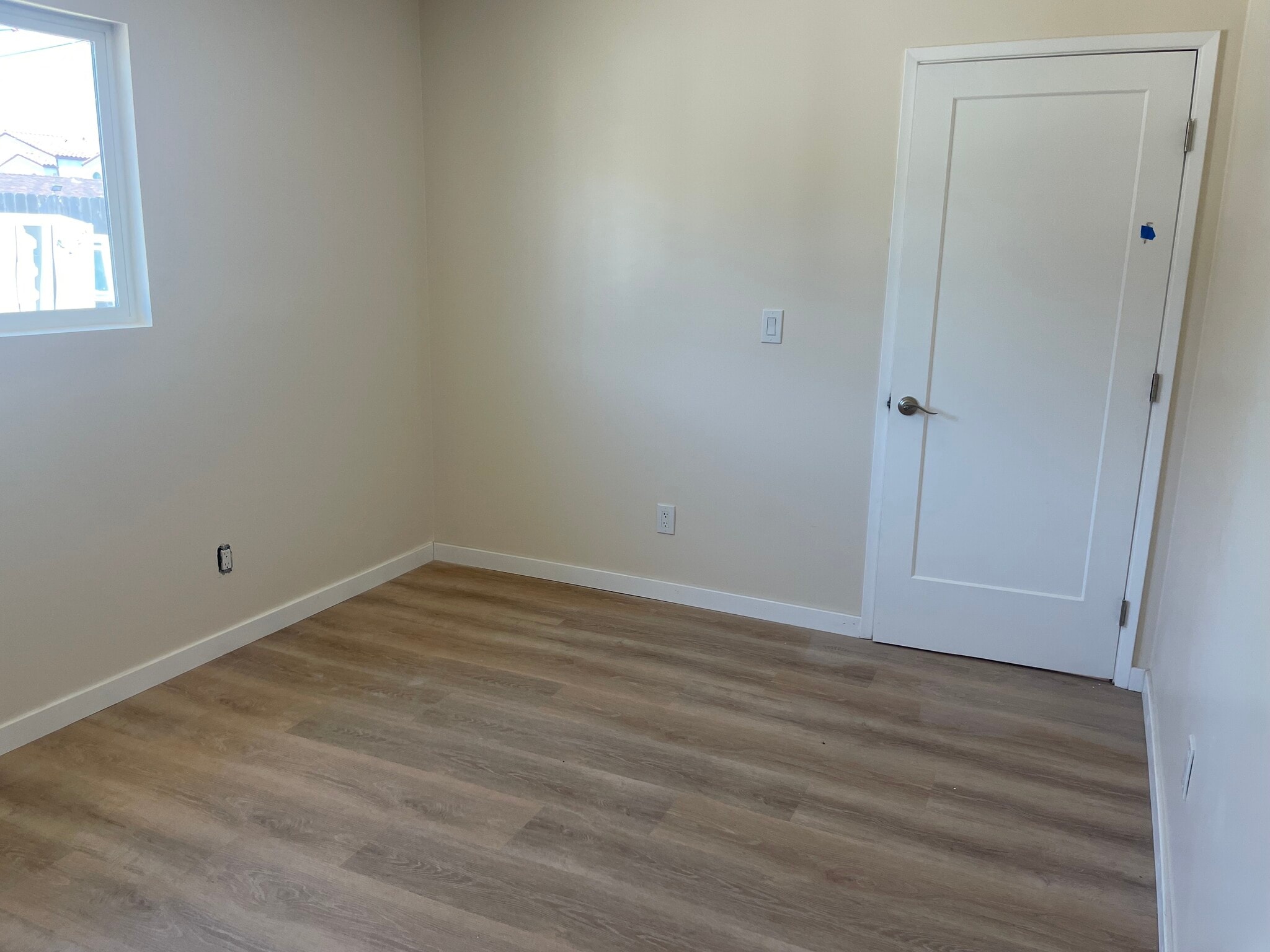 Building Photo - 2206 Spring St