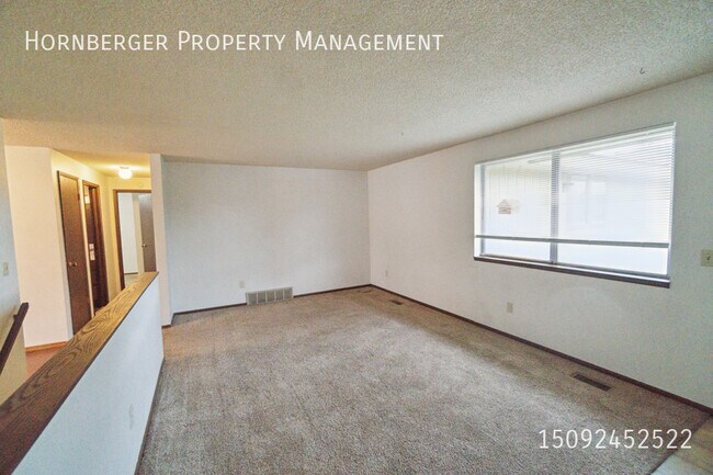 Building Photo - 7024 N Wiscomb St