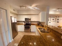 Building Photo - 405 Villa Cir