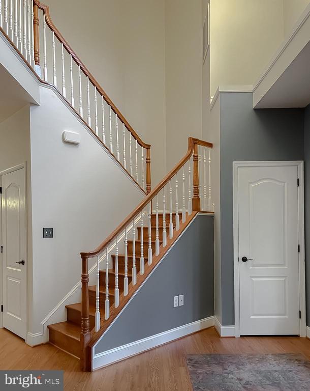Building Photo - 46230 Sylvan Ct