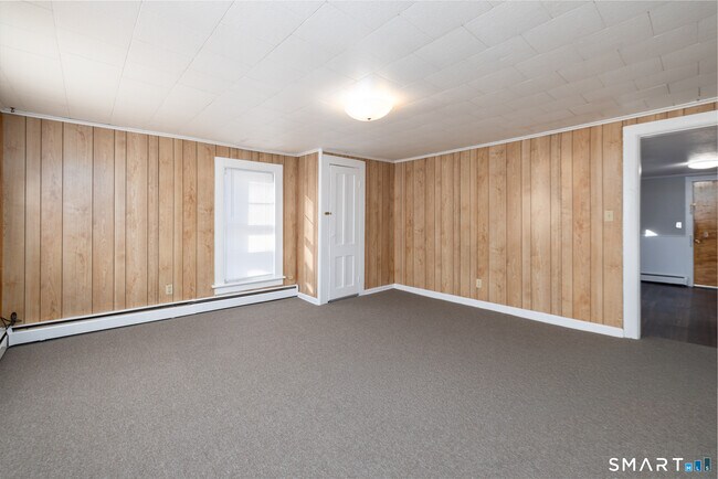 Building Photo - 199 Migeon Ave