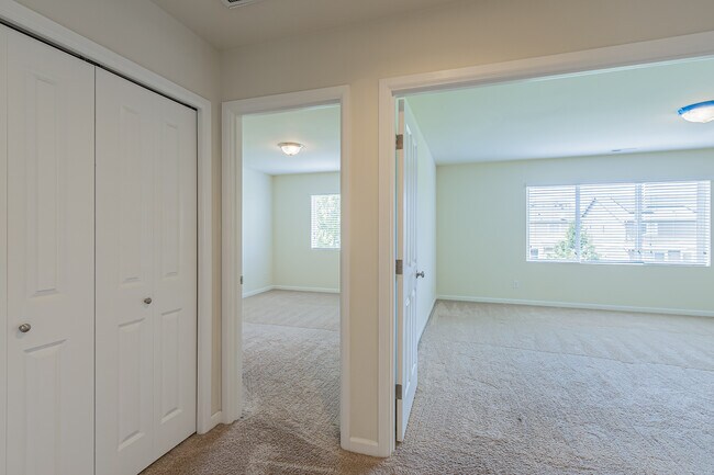 Building Photo - 1124 27th St NW