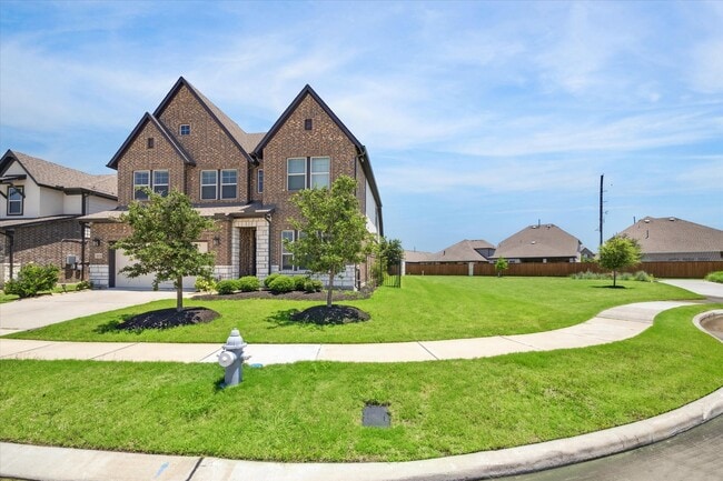 Building Photo - 11718 Lost Maples Springs Dr