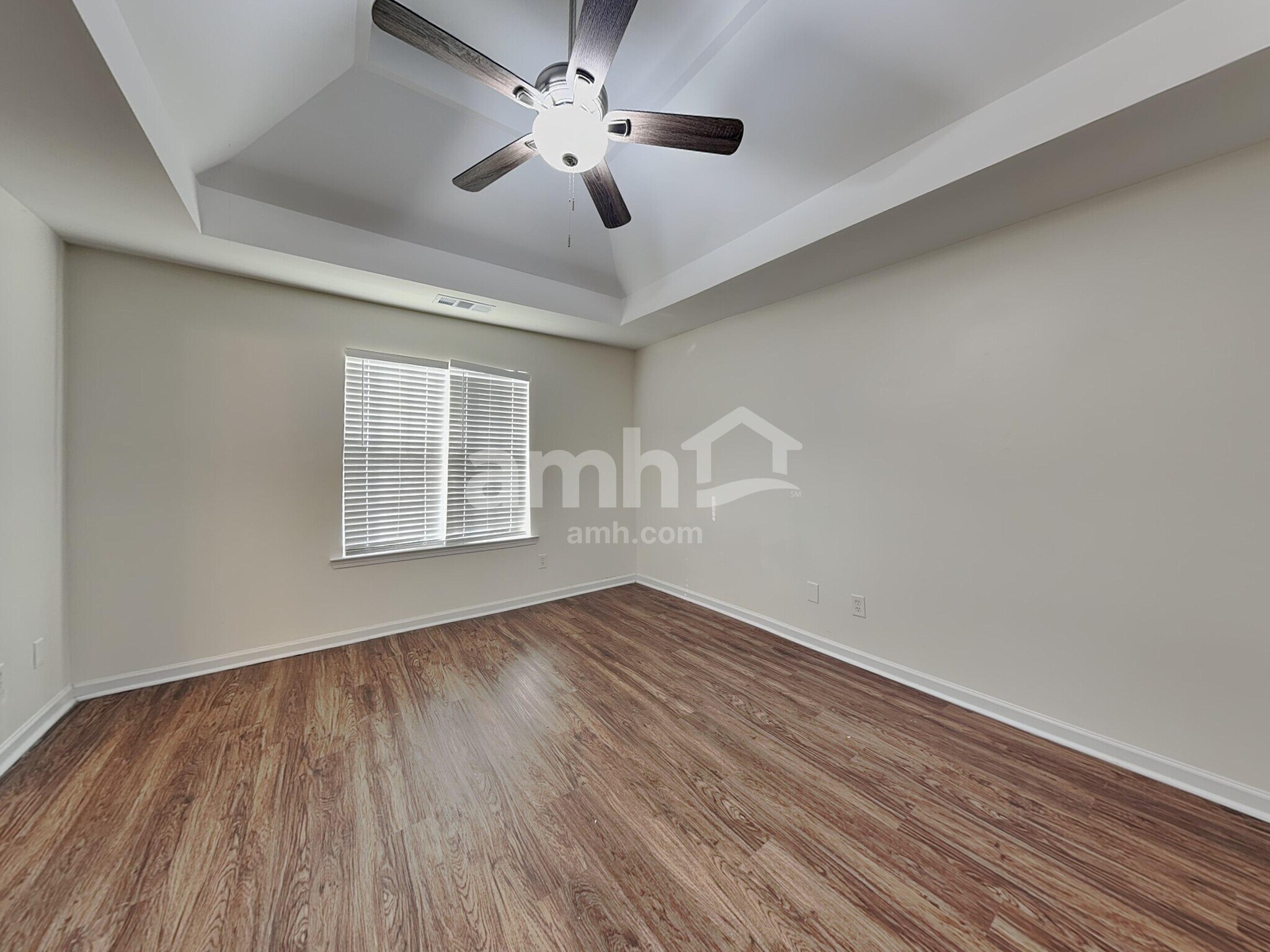 Building Photo - 3394 English Oaks Dr NW