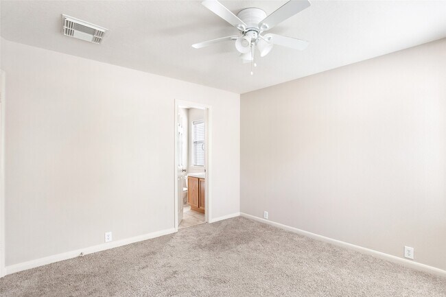Building Photo - 2822 Foster Hill Dr