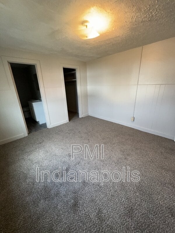 Building Photo - 1311 E 11th St