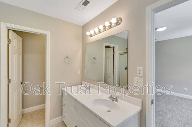 Building Photo - 9620 Scarborough court