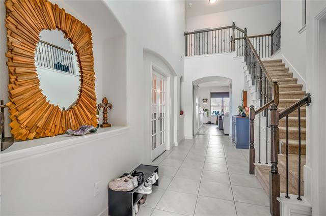 Building Photo - 6024 Beachview Ln