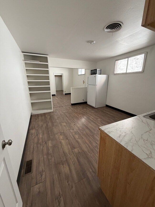 Building Photo - Price Main Street Triplex