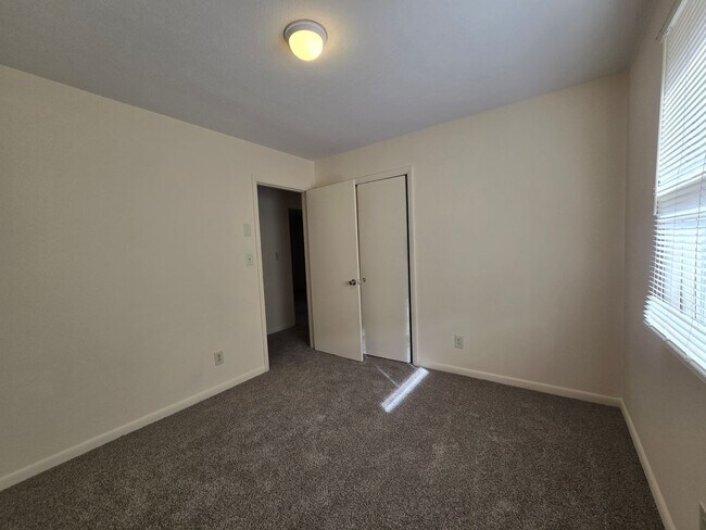 Building Photo - 7514 Telfair Dr