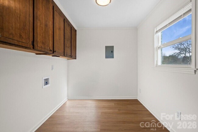 Building Photo - 16808 Knoxwood Dr