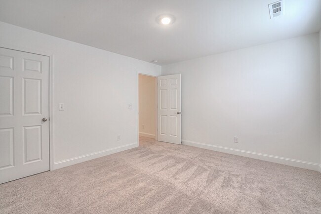 Building Photo - 2309 Laurelstone Dr