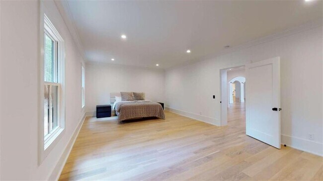 Building Photo - 3206 Arden Rd NW