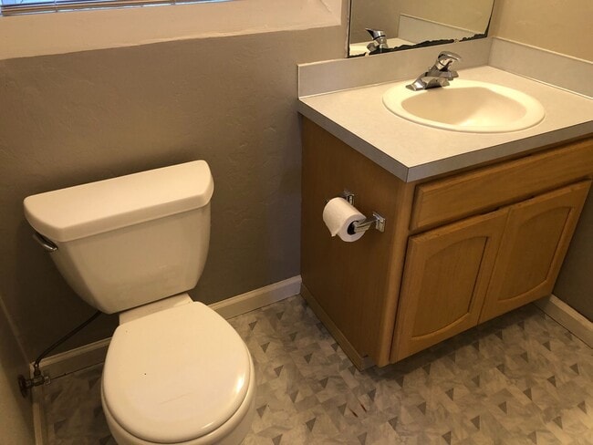 Building Photo - Cute 1 bedroom apartment in a great neighborhood!