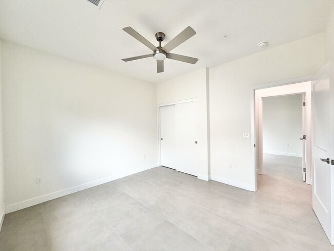 Building Photo - 30127-30127 Avenida Juarez