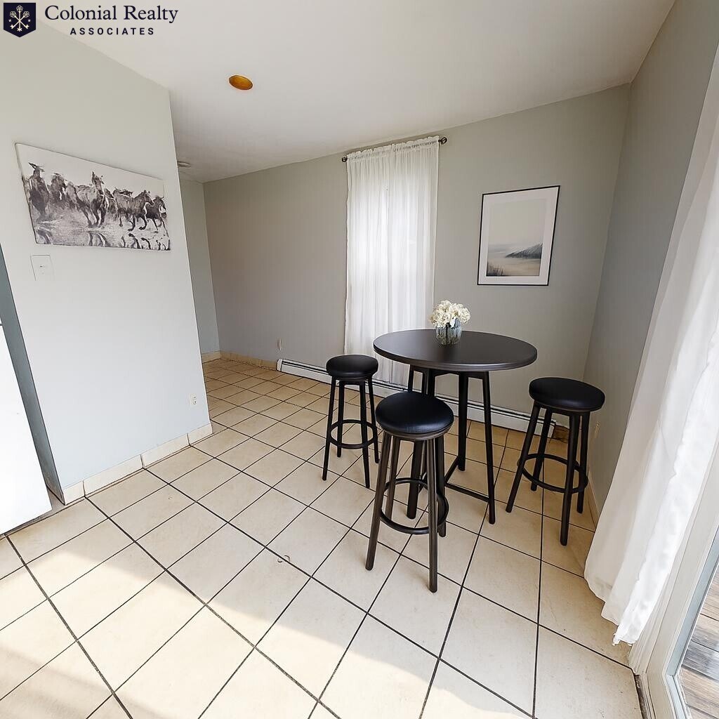 Building Photo - 21 Highgate St