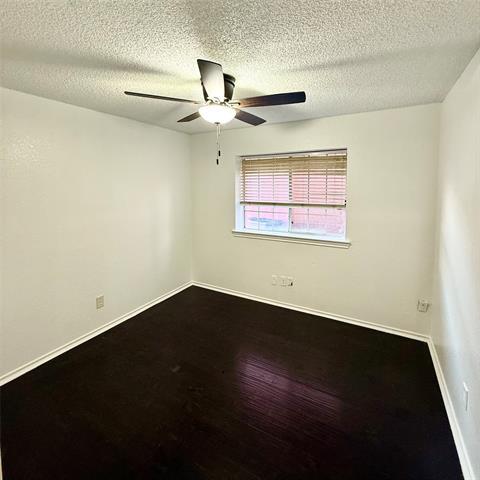 Building Photo - 3047 Renaissance Ct