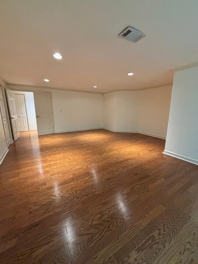 Building Photo - 10615 Honey Brook Cir
