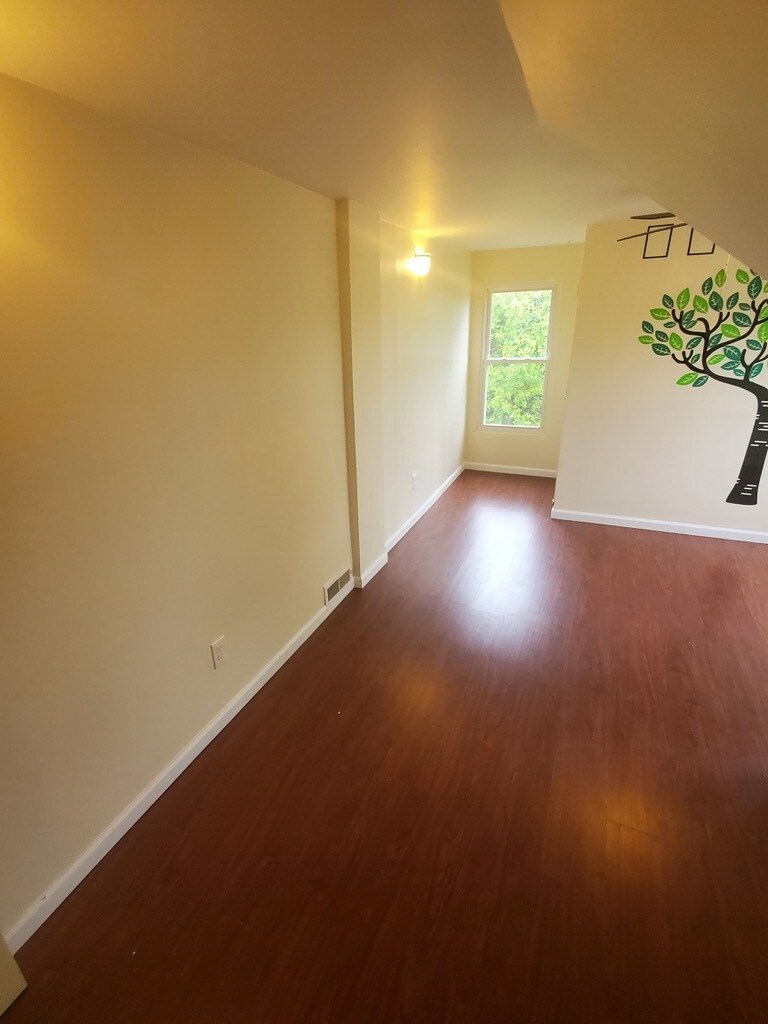 Building Photo - 1180 Atwood Ave