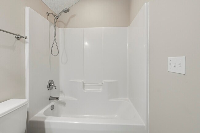 Building Photo - 855 Mande Ct