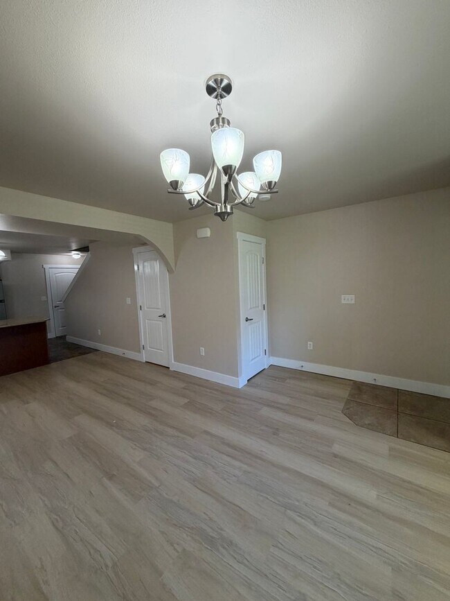 Building Photo - 9965 W Rosecroft Ct