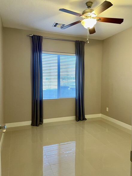 Building Photo - 2705 Mintlaw Ave