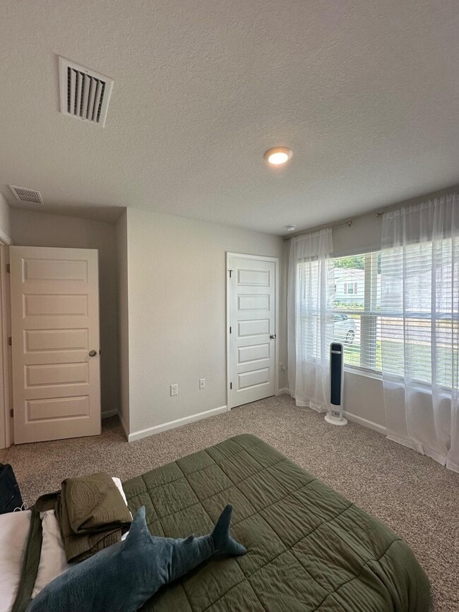 Building Photo - 8670 Pathstone Blvd