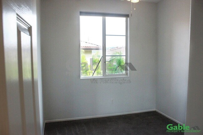 Building Photo - 24210 Amaryllis Ct