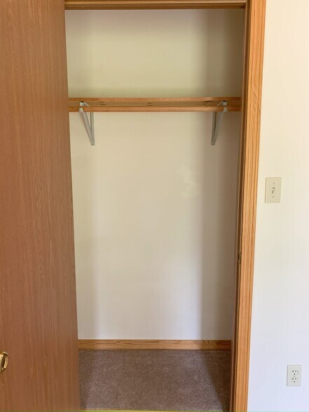 Building Photo - 350 N 100 E