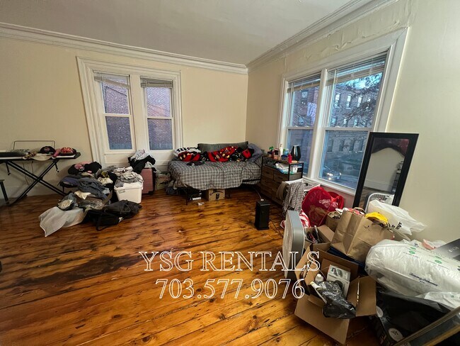 Building Photo - 25 Linwood St