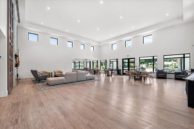 Building Photo - 2908 Banyan Blvd Cir NW