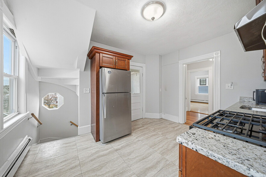 Building Photo - 12 Osborne Street