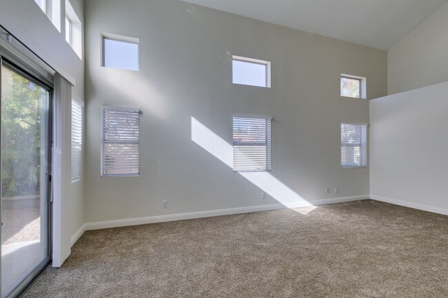 Building Photo - Beautiful remodeled 3 bedroom 2-story home...