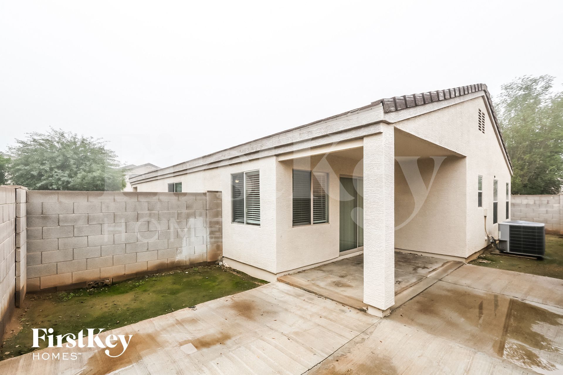 Building Photo - 8338 W Hughes Dr