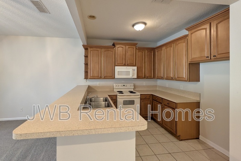 Building Photo - 5815 Parkstone Crossing Dr