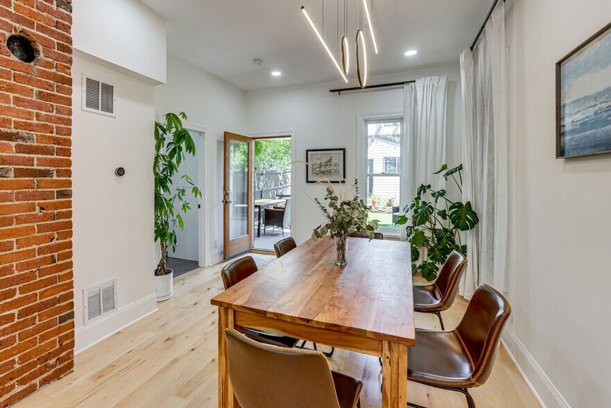 Building Photo - 2531 W 33rd Ave