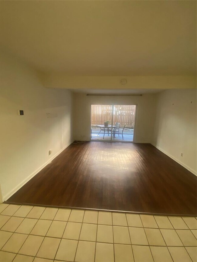 Building Photo - 2208 Enfield Rd