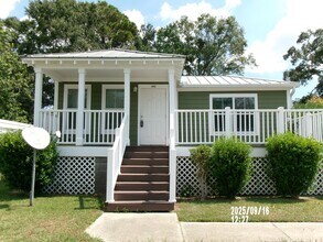Building Photo - 3BR/1.5BA Single Family Home in Pascagoula...