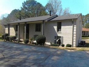 Building Photo - 1286 Britain Dr NW