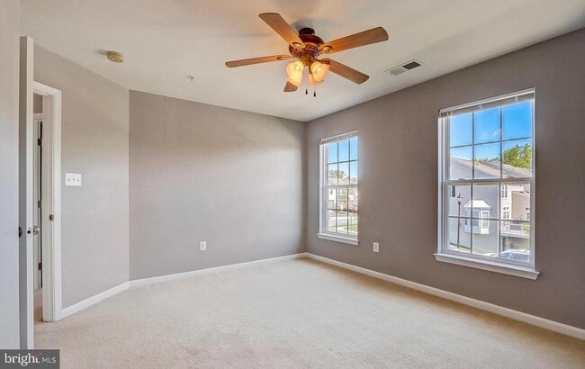 Building Photo - 1709 Hayle Dr