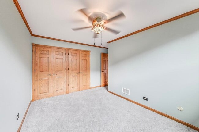 Building Photo - 821 S Racine Ave