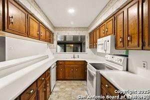 Building Photo - 162 Amistad Blvd