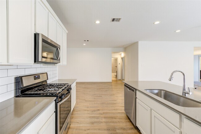 Building Photo - 29522 Paytons Park Ct