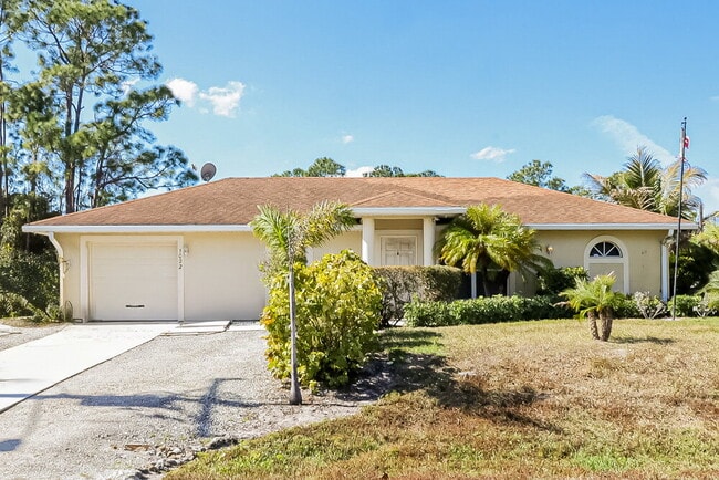 Building Photo - 1022 Anaconda Ave S