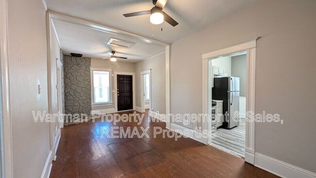 Building Photo - 1016 W Cucharras St