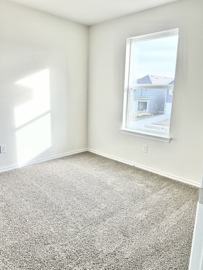 Building Photo - 314 Tall Cedar Wy