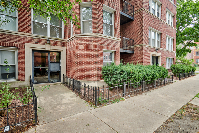 Building Photo - 6830 N Ashland Blvd